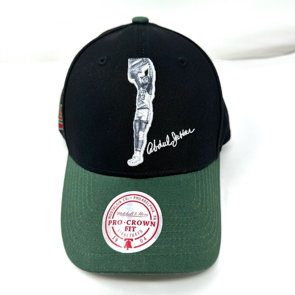 Kareem Abdul Jabbar Milwaukee Bucks Mitchell & Ness Hat - Picture 3 of 9
